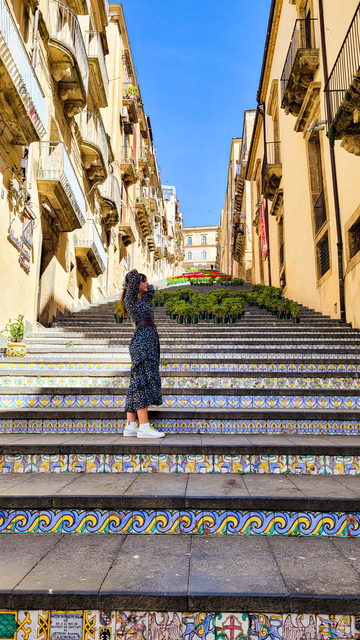 immagine che raffigura la scalinata di Santa Maria del Monte di Caltagirone